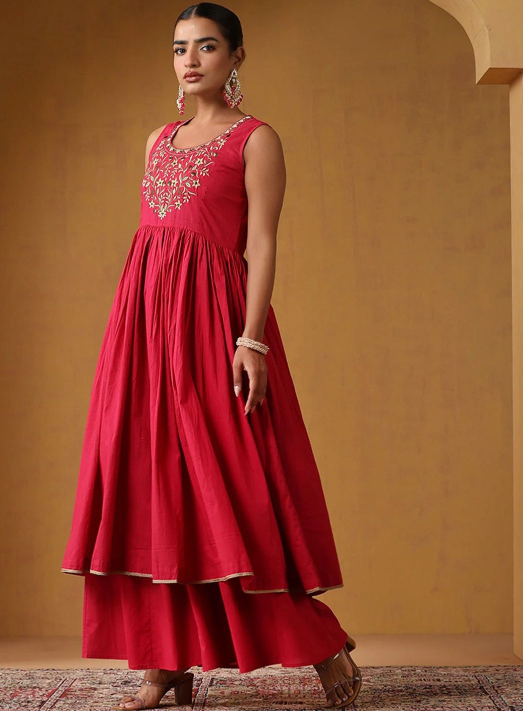 LAEMEEO Women's Ethnic Motifs Embroidered Thread Work Kurta with Palazzos & Dupatta