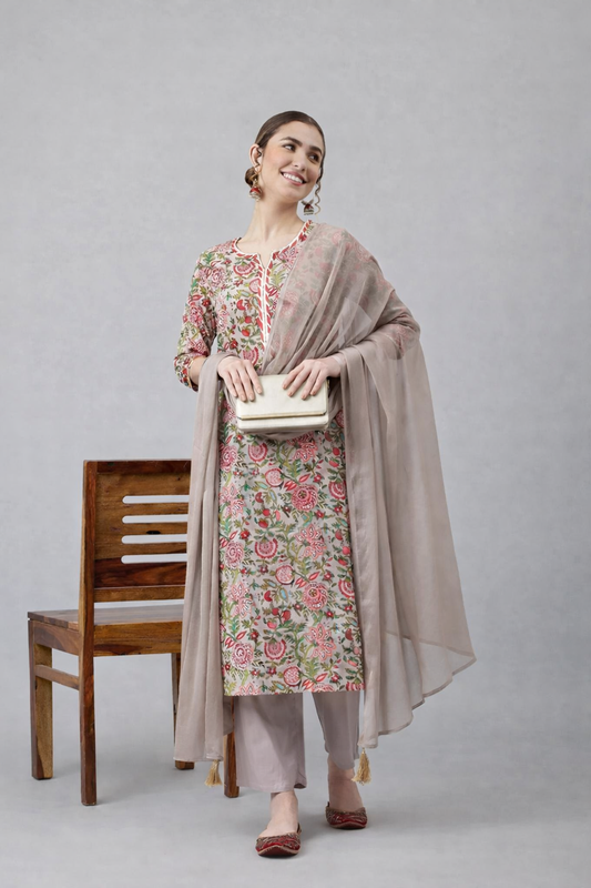 LAEMEEO Women's Grey Floral Printed Kurta with Trousers & With Dupatta
