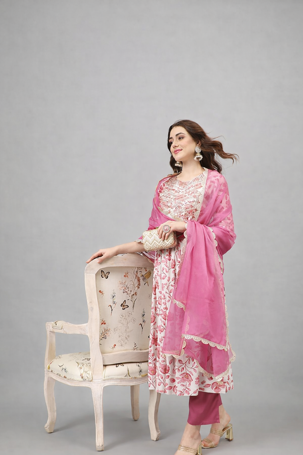 LAEMEEO Womens's Floral Printed Thread Work Kurta & Trousers With Dupatta