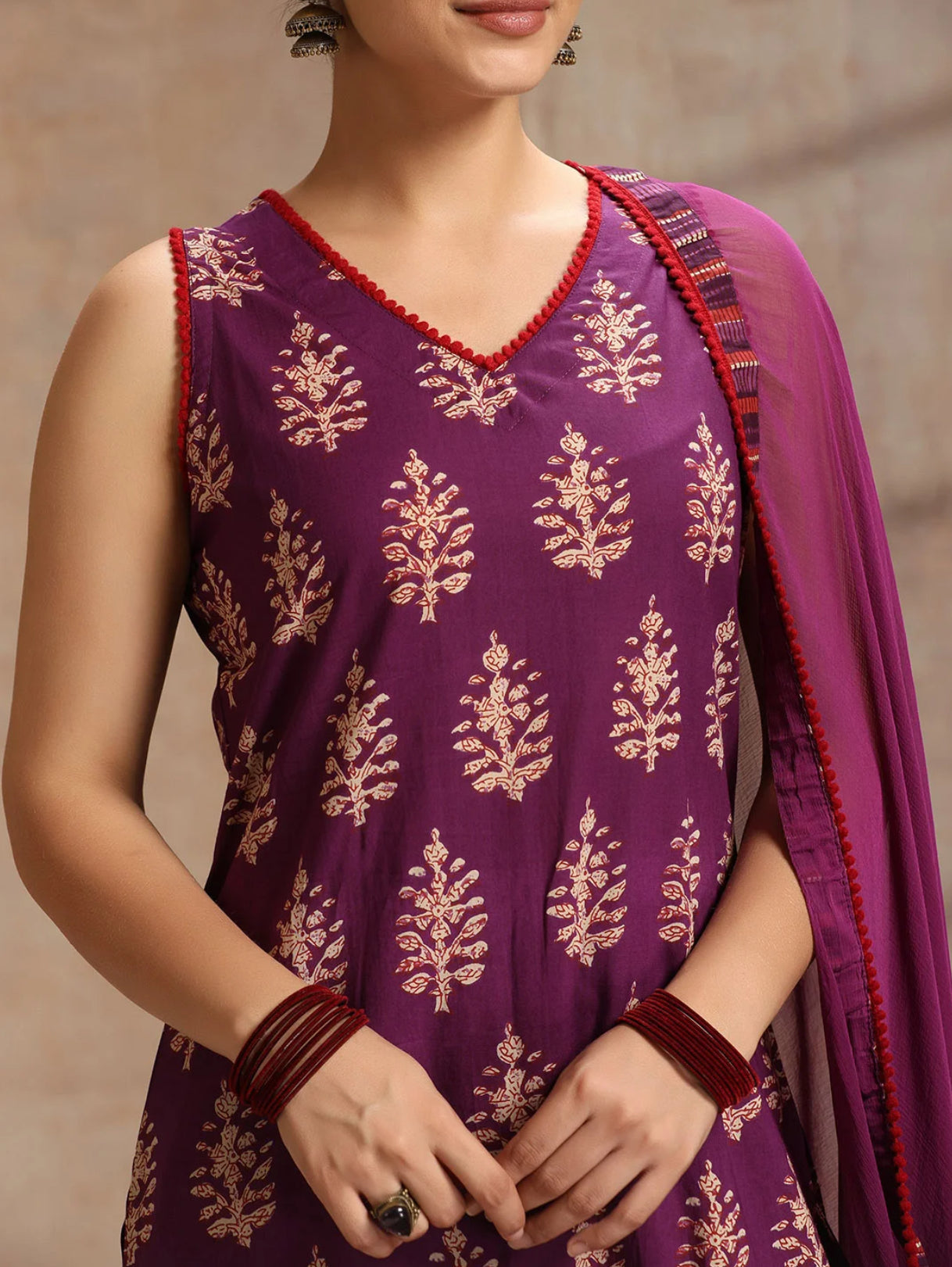 LAEMEEO Women's Ethnic Motifs Printed Regular Pure Cotton Kurta with Trousers & Dupatta