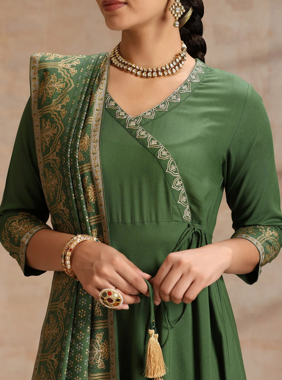 LAEMEEO Women's Solid Kurta with Trousers & Dupatta