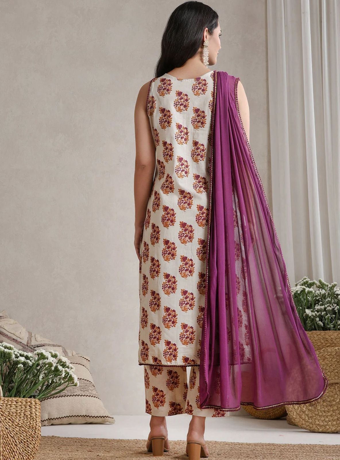LAEMEEO Women's Floral Printed Regular Pure Cotton Kurta with Pant & With Dupatta