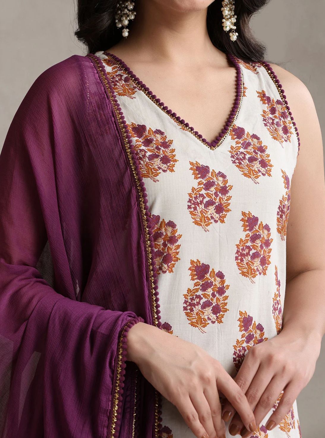 LAEMEEO Women's Floral Printed Regular Pure Cotton Kurta with Pant & With Dupatta