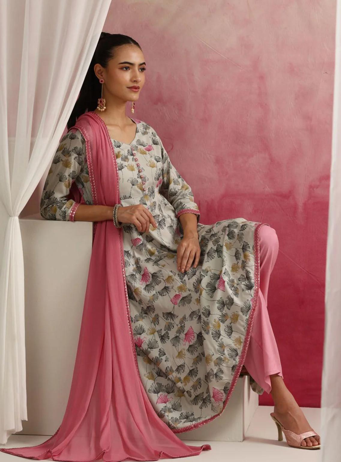 LAEMEEO Women's Floral Printed Regular Kurta with Pant & With Dupatta