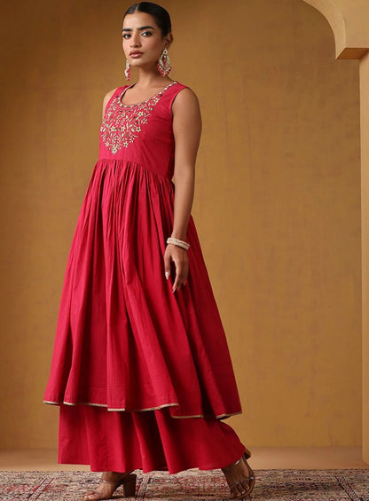 LAEMEEO Women's Ethnic Motifs Embroidered Thread Work Kurta with Palazzos & Dupatta