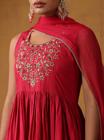 LAEMEEO Women's Ethnic Motifs Embroidered Thread Work Kurta with Palazzos & Dupatta