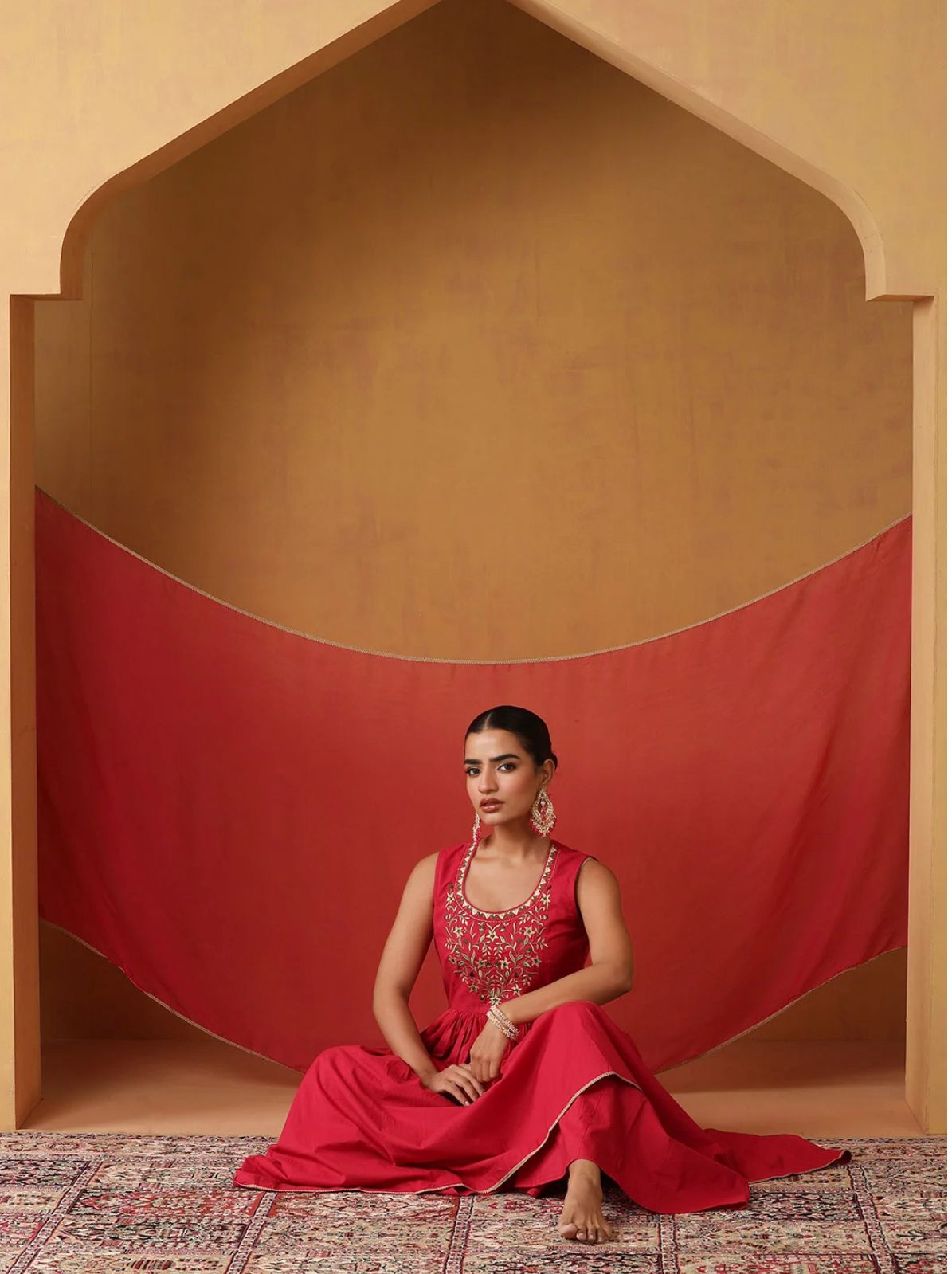 LAEMEEO Women's Ethnic Motifs Embroidered Thread Work Kurta with Palazzos & Dupatta