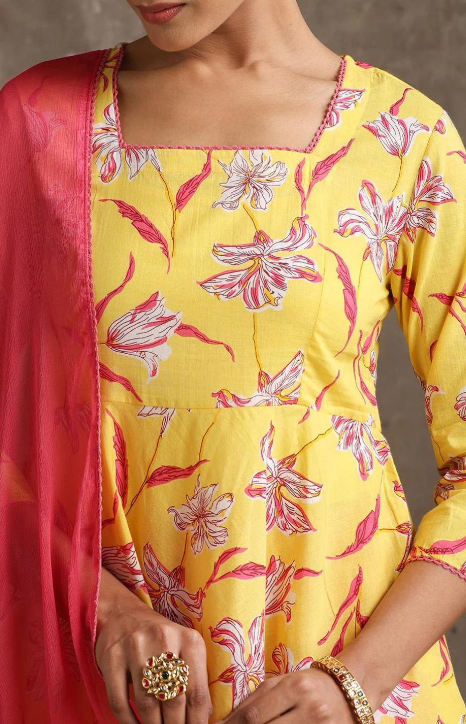 LAEMEEO Women's Floral Printed Regular Pure Cotton Kurti with Palazzos & With Dupatta