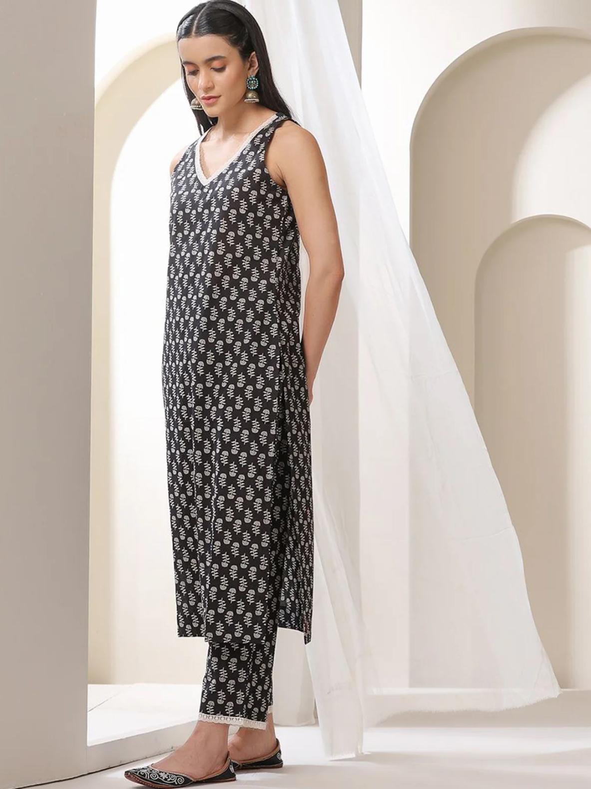 LAEMEEO Women's Floral Printed Regular Pure Cotton Kurta with Pant & With Dupatta