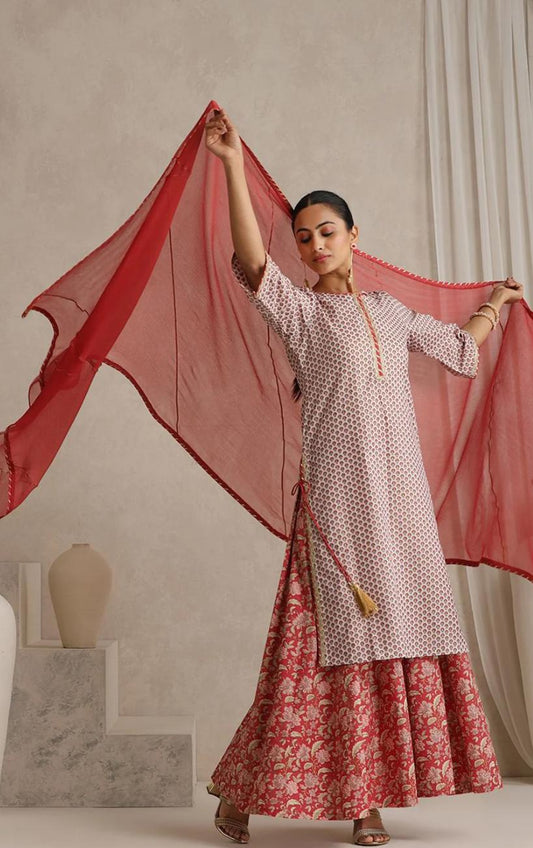 LAEMEEO Womens's Floral Printed Kurta with Palazzo & Dupatta