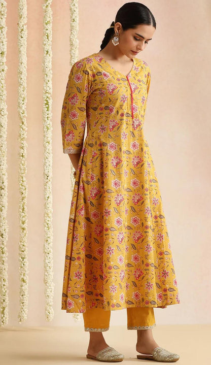 LAEMEEO Women's Floral Printed Cotton A-Line Kurta with Trousers & Dupatta