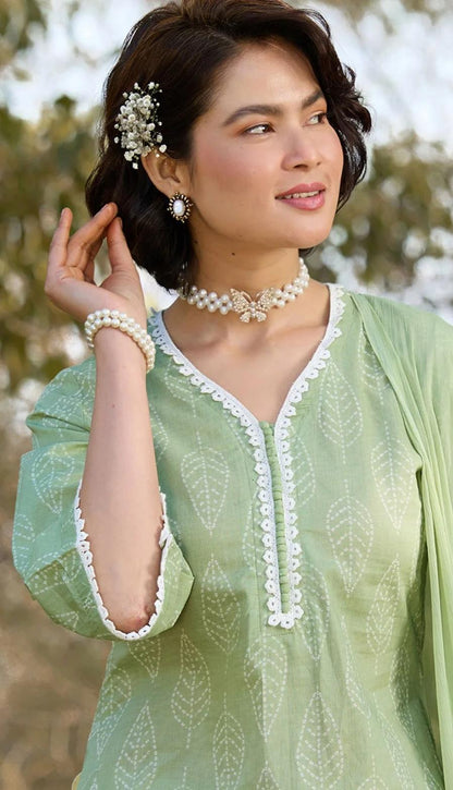 LAEMEEO Women's Ethnic Motifs Printed Regular Thread Work Pure Cotton Kurta with Patiala & With Dupatta