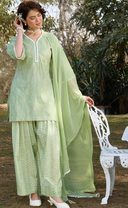 LAEMEEO Women's Ethnic Motifs Printed Regular Thread Work Pure Cotton Kurta with Patiala & With Dupatta