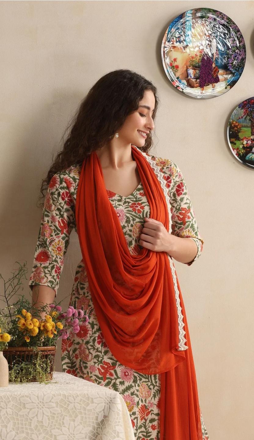 LAEMEEO Women's Floral Printed Regular Pure Cotton Kurta with Trousers & With Dupatta
