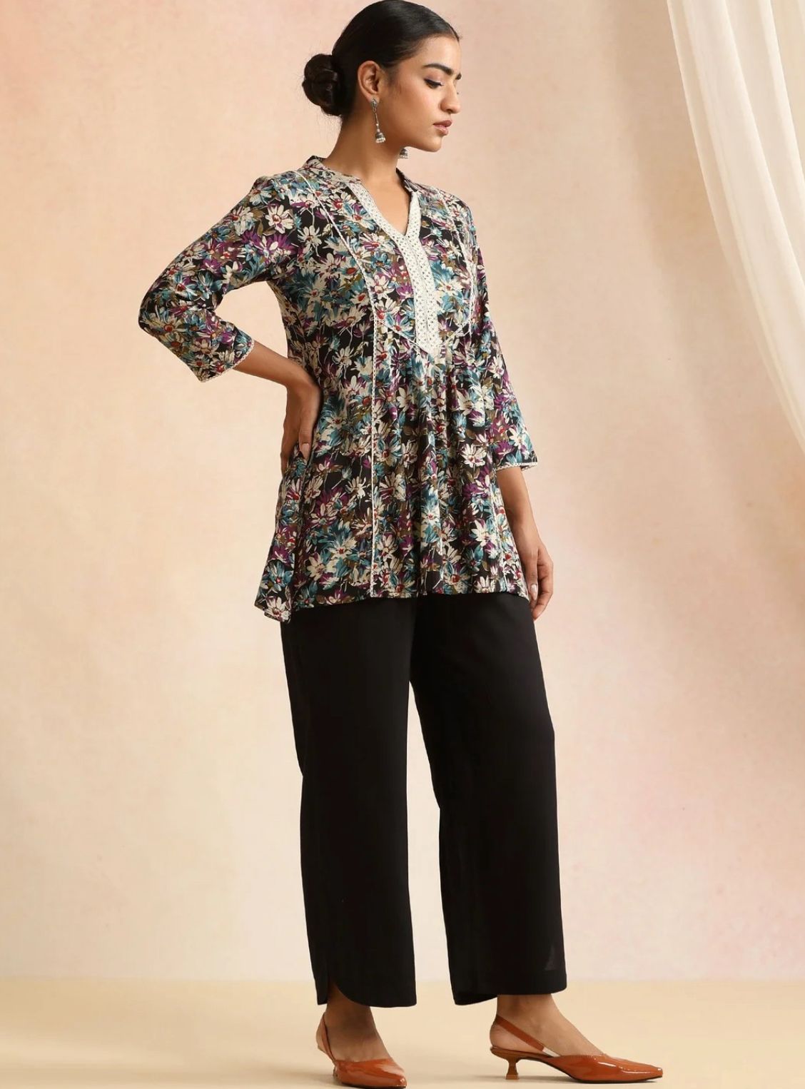 LAEMEEO Floral Printed V-Neck Pure Cotton Tunic & Palazzos