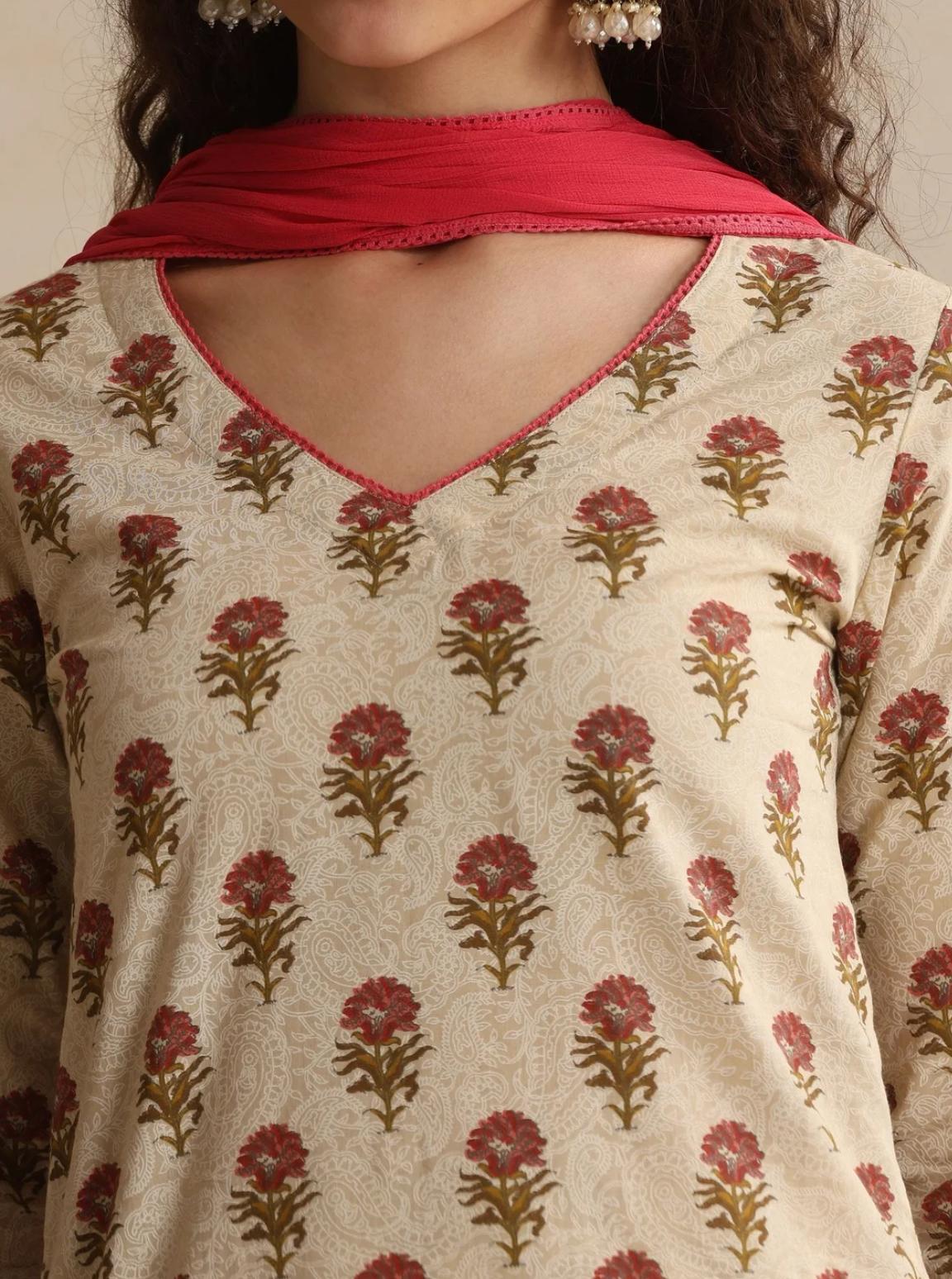 LAEMEEO Women Floral Printed Regular Pure Cotton Kurta with Trousers & With Dupatta