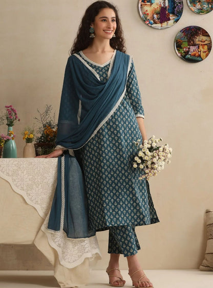 LAEMEEO Women Floral Printed Tiered Pure Cotton Kurta with Pant & With Dupatta