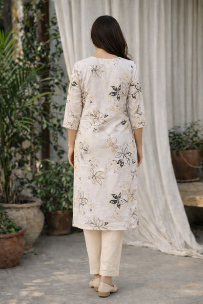 LAEMEEO White Floral Printed Rayon Kurti