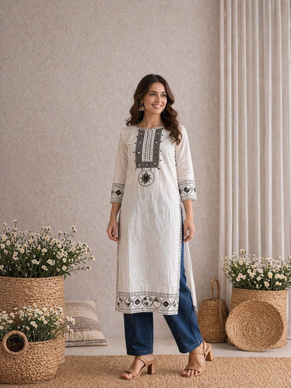 LAEMEEO Women Pure Cotton Embroidered Kurta