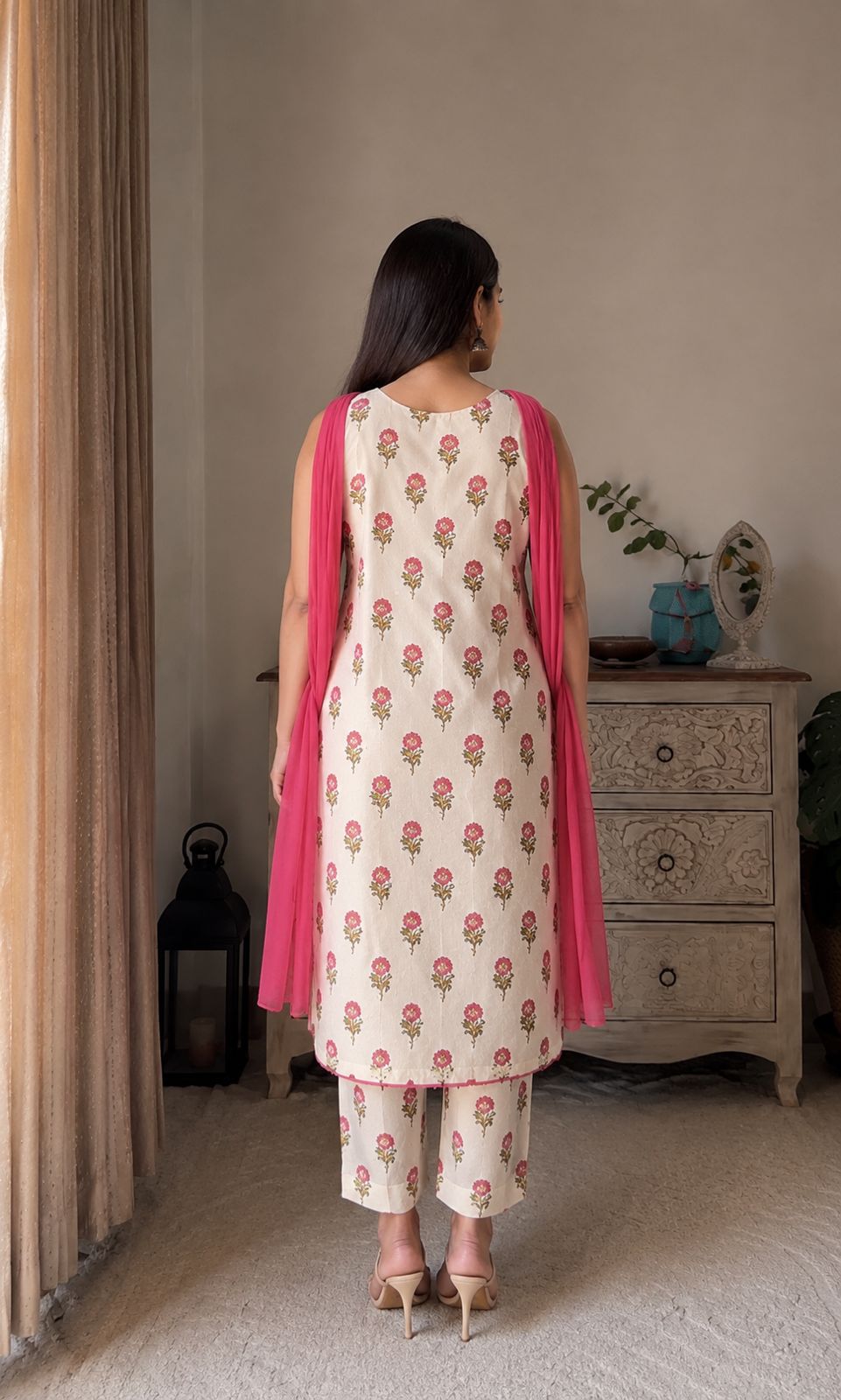 LAEMEEO Women Floral Printed Cotton Kurta with Pant & Dupatta