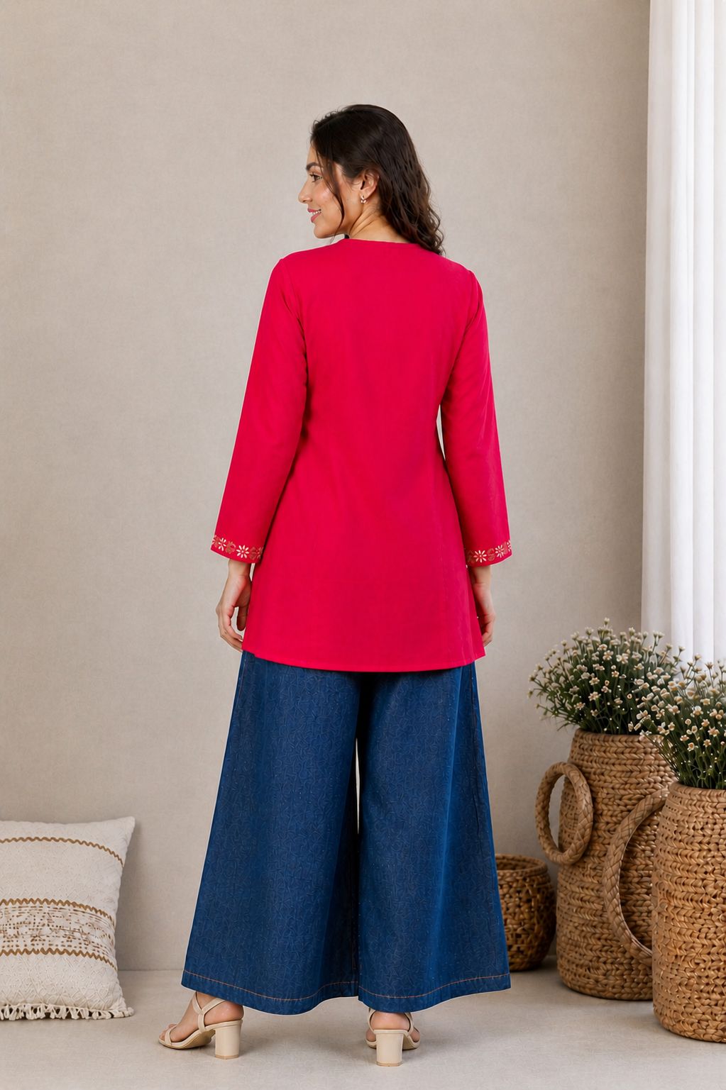 LAEMEEO Pink Cotton Embroidered Short top