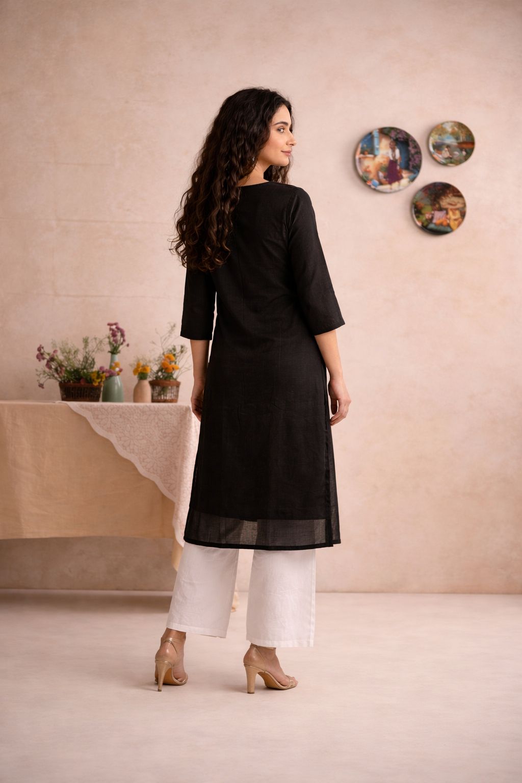 LAEMEEO Black Embroidered Kurti