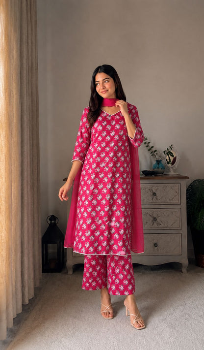 LAEMEEO Women Floral Printed Regular Pure Cotton Kurta with Pant & With Dupatta