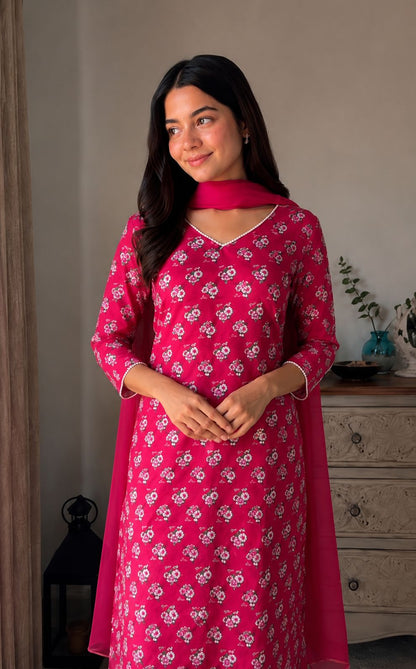 LAEMEEO Women Floral Printed Regular Pure Cotton Kurta with Pant & With Dupatta